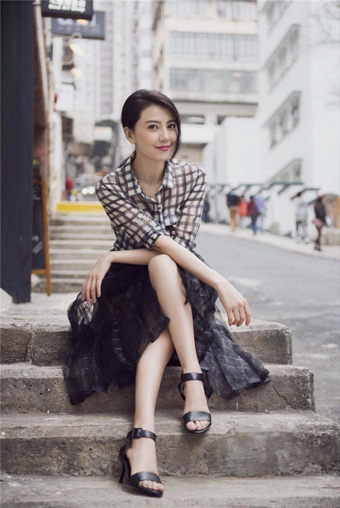 高圆圆女儿照片名字怎样的 高圆圆女儿长得像赵又廷吗