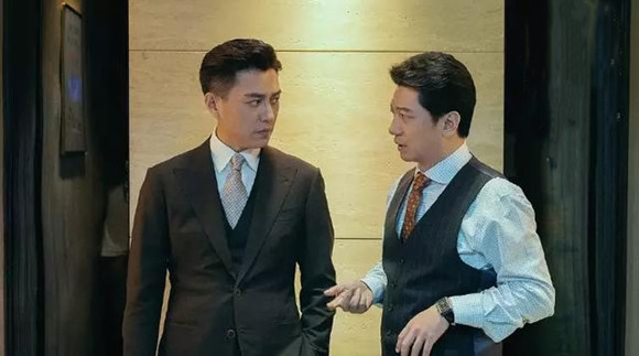 电视剧《精英律师》何赛是谁演的？
