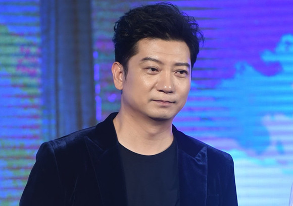 电视剧《精英律师》何赛是谁演的？