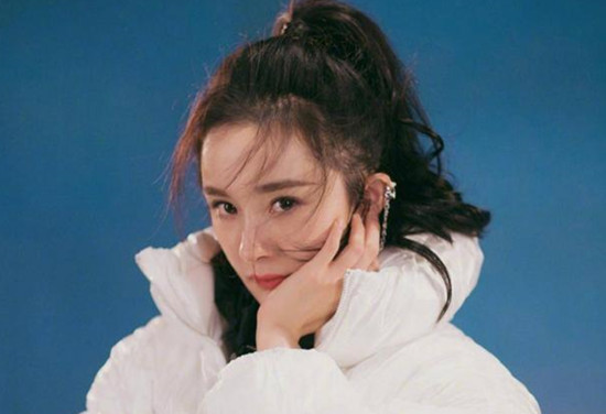 魏大勋穿杨幂代言毛衣是什么情况？