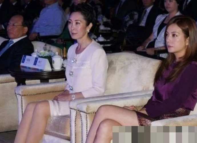 曝王思聪妈妈救儿 爽快出资一亿帮儿子重回巅峰解决债务