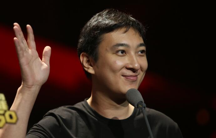 曝王思聪妈妈救儿 掏腰包为儿子还债绝对是亲妈