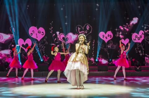 “未来歌星”2020迎春演唱会欢乐谷绚丽上演!