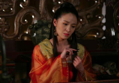 班婕妤被汉成帝狠心遗忘，为何她还要守汉成帝陵园？
