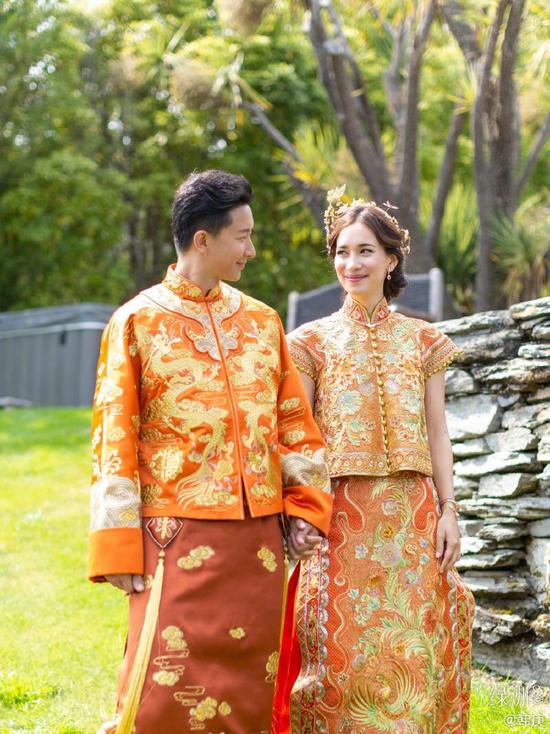韩庚卢靖姗官宣结婚 婚礼现场照一个细节盖章真爱