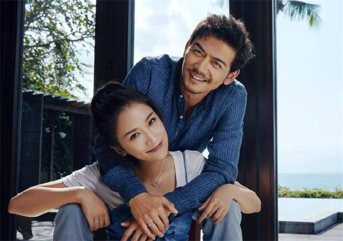 杨烁王黎雯怎么认识的 揭秘夫妻俩结婚几年了