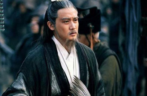 为什么诸葛亮总是被黑?《三国演义》真的是骗人的吗？