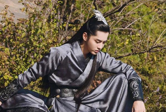 吴亦凡青簪行古装造型首曝光！