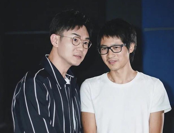 沈腾评论韩寒没人接机：这就是大家常说的过气了！