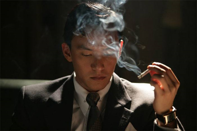 张震怎么这么帅 张震的中短发帅的上天容貌多年不变