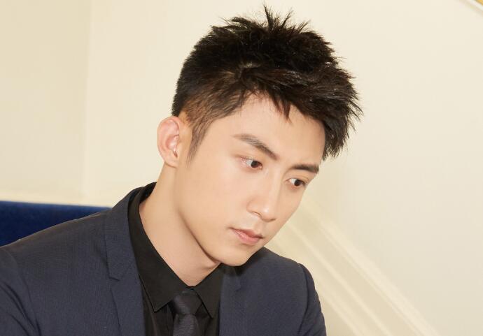 黄景瑜资源为什么这么好 黄景瑜屡次出演正能量电影大片被赞命