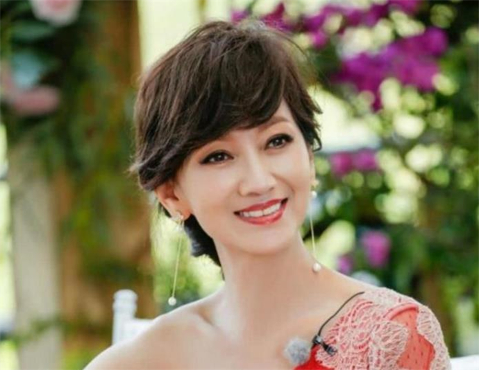 赵雅芝多少岁啊 岁月完全不留痕看不出年纪