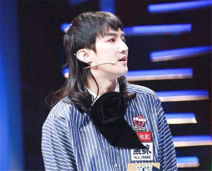 为什么肖骁一直眨眼睛 肖骁眼睛有什么问题吗为什么一直眨
