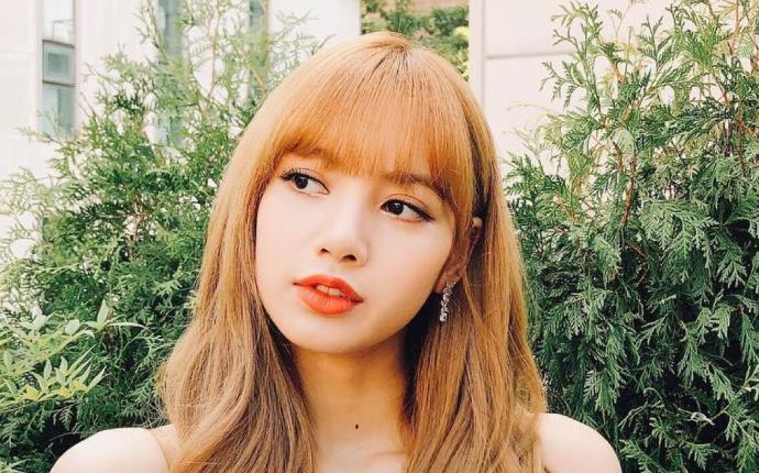 blackpink成员lisa多高多重 lisa为什么叫小五