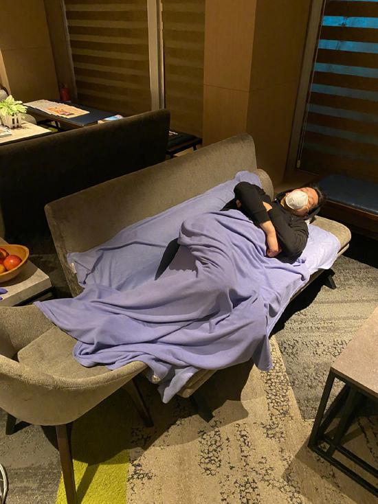 林书豪返回中国 隔离14天后将与队友汇合训练