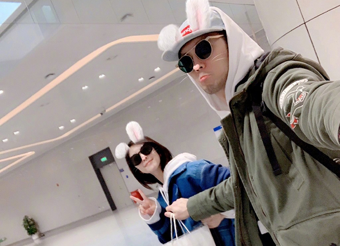 赵奕欢公布恋情 青春期宅男女神男朋友是谁