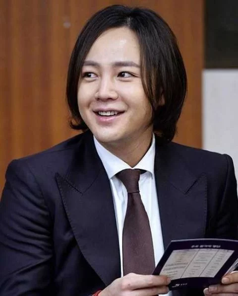 张根硕母亲涉嫌逃税被起诉 数额高达数十亿韩元