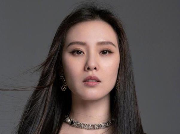 刘诗诗谈当妈感受 身份转变成妈妈坦言想多陪孩子