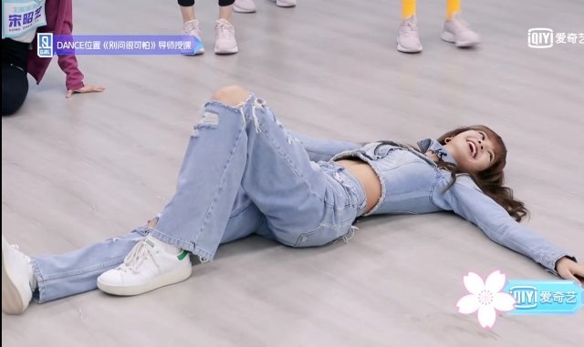 Lisa教虞书欣跳舞 网友：追星锦鲤圆梦现场