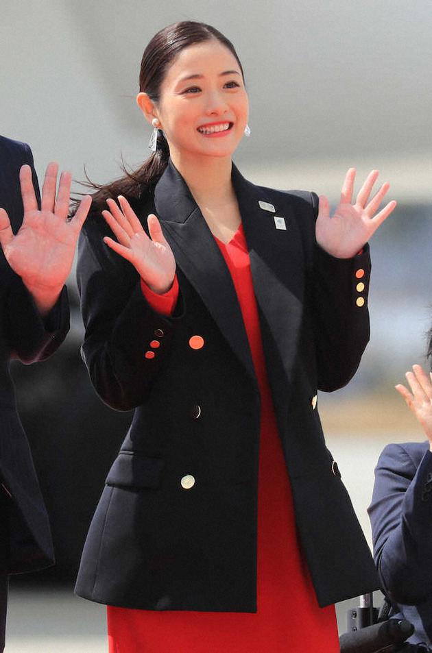 石原里美写真版税被侵占 社长亲自登门谢罪
