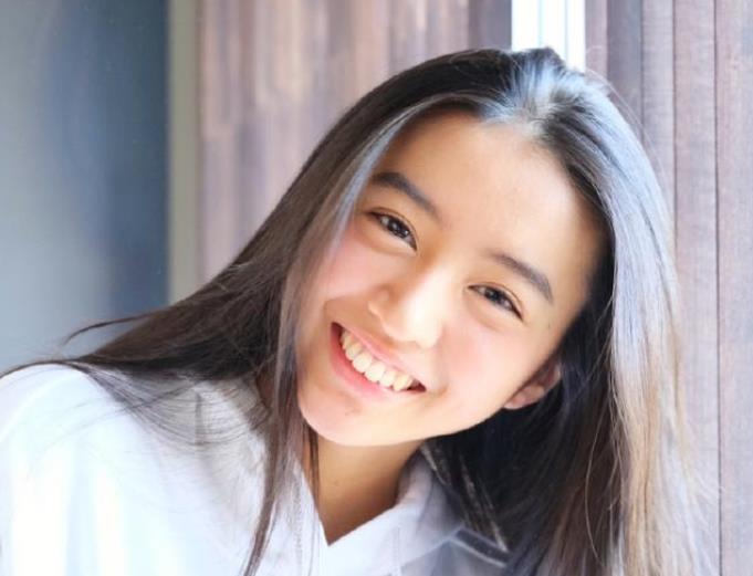木村光希分享六连拍 面容白净像清纯邻家女孩