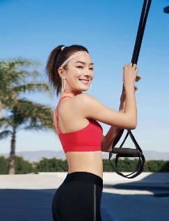 阿迪达斯发布女子训练春夏新品 由我撑你 练出更好明天