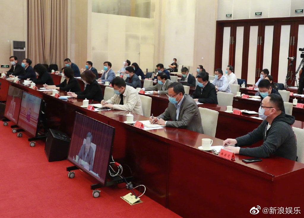 全年票房损失将超300亿元 鼓励各地因地制宜出台扶持政策