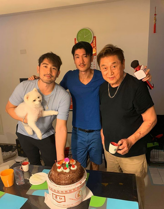 高以翔二哥晒与弟弟合照 粉丝:坚强往前看