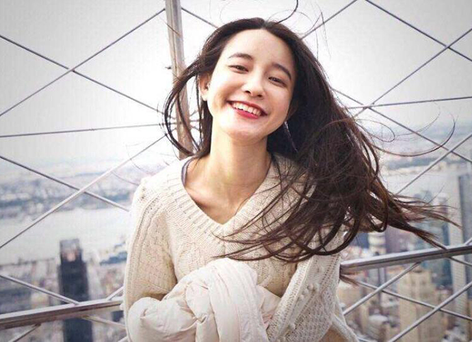 张大奕晒婚纱照疑似上位成功 晒婚纱照是在宣誓主权炫耀吗