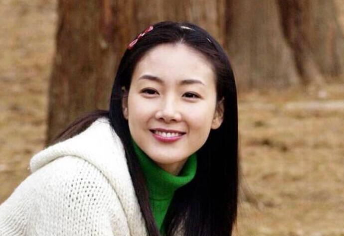 韩女演员崔智友产女 圈外神秘老公有在身边照顾吗