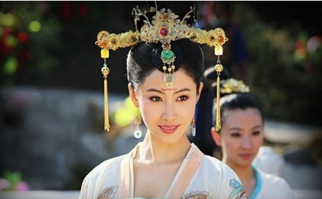 李世民后宫佳丽三千，为何还抢齐王妃？