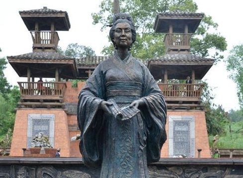 巴清：战国富豪榜上唯一一位女人，秦始皇陵中水银的提供者