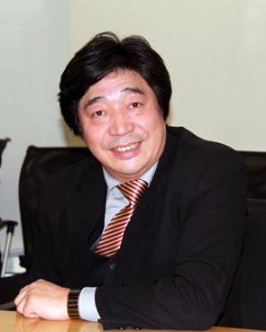 钮文新