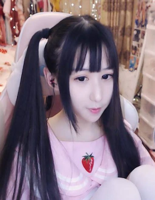 蔡萝莉照片