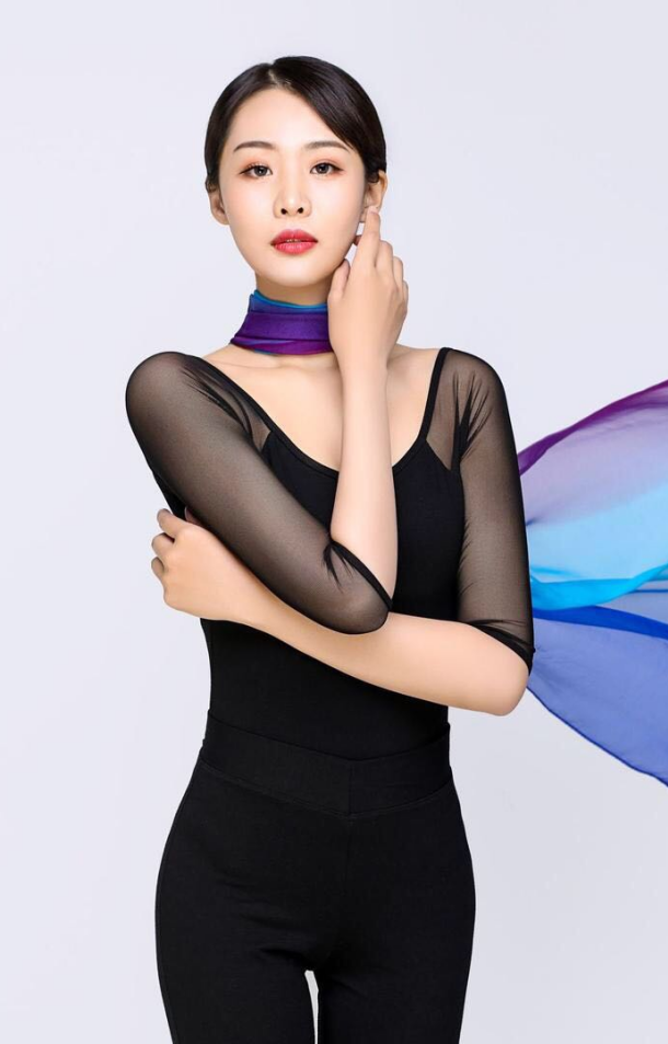 李猫豆儿照片