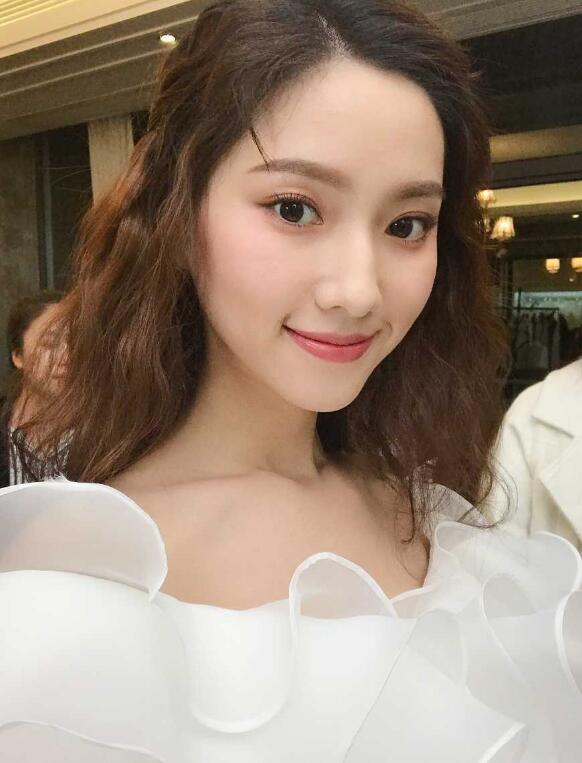 孔芊芊照片