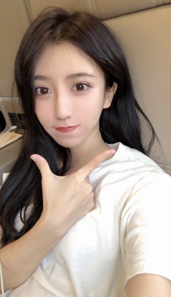 呆妹儿小霸王照片
