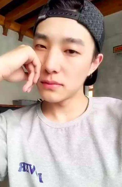 张欣尧照片