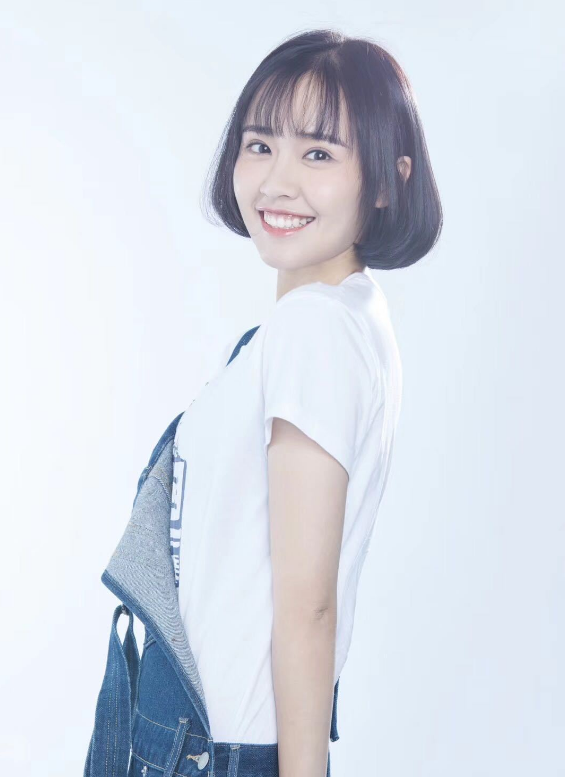 房琪照片
