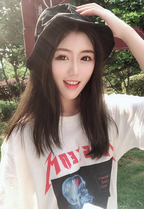 姜小团团照片