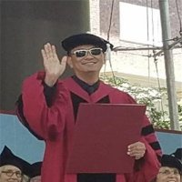 王家卫获哈佛大学荣誉博士学位