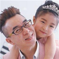 谭芷昀爸爸谭顺生是做什么工作的 谭芷昀爸爸谭顺生照片