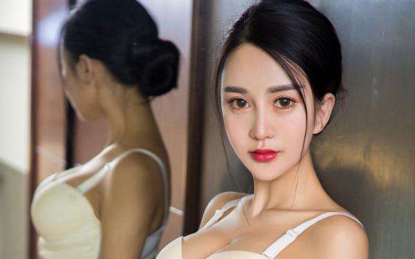 为跟白月光约会，老公将女儿绑上跳楼机顾寒周月秦梦完结小说全文在线阅读