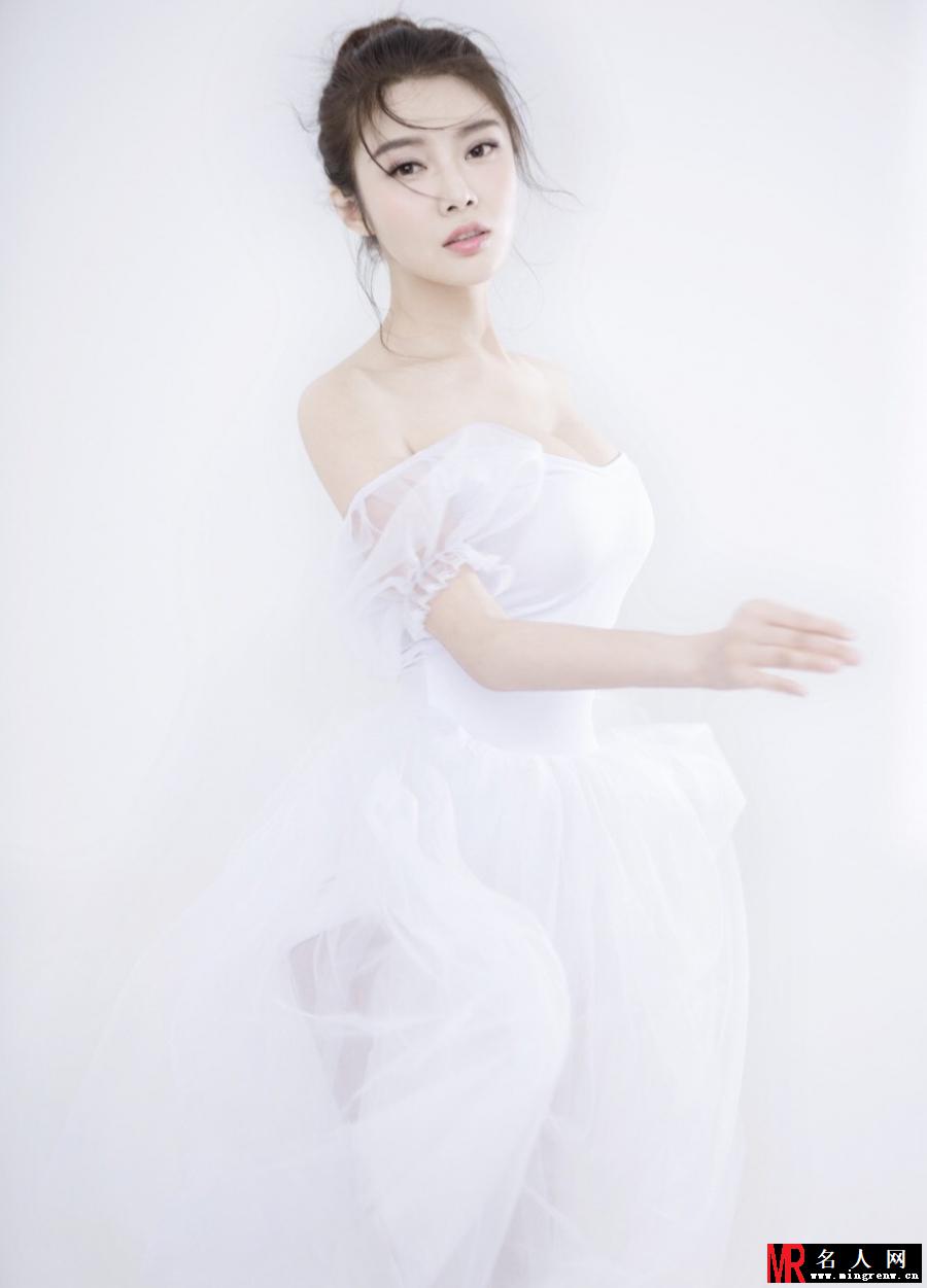 徐冬冬芭蕾舞衣写真 性感又清纯(1)