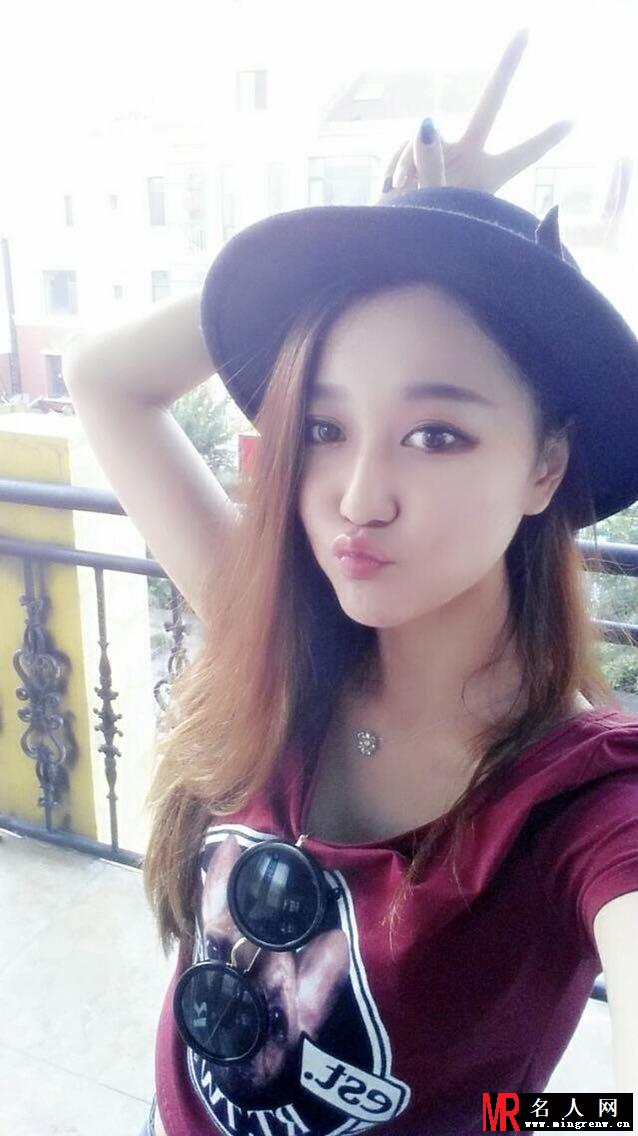 中国最年轻女首富杨惠妍生活照(1)