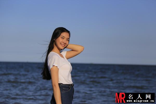 摇滚英雄姜茜剧照(1)