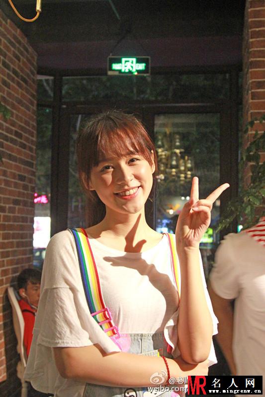 老师晚上好顾婷婷剧照(1)