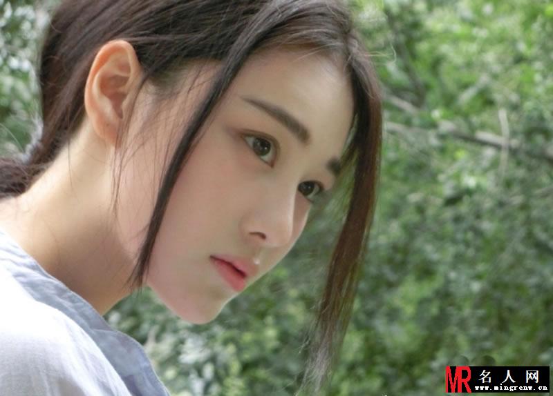 张馨予生活照之女神系列 长裙飘飘温柔而优雅(1)