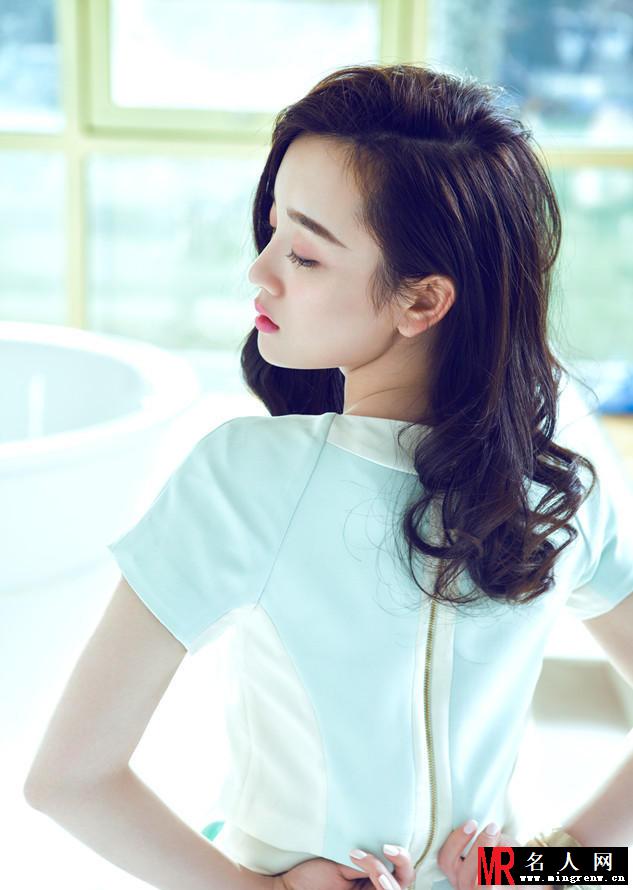 张檬纯白写真 慵懒软妹子(1)