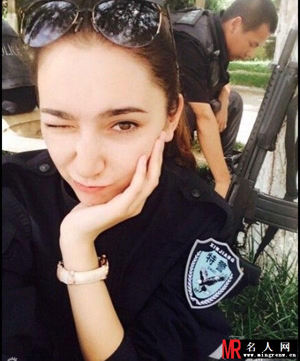 新疆反恐女特警微博走红 姣好容颜获赞(1)